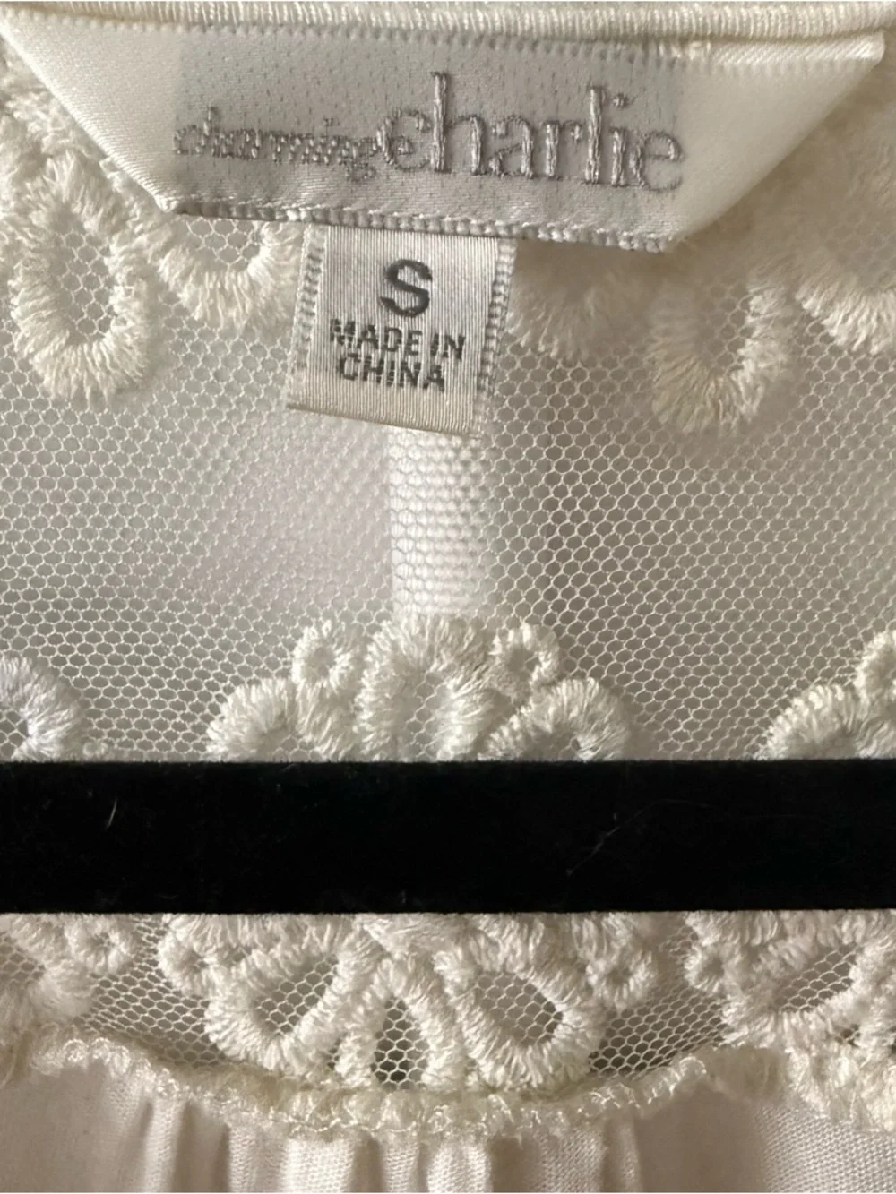 CHARMING CHARLIE Ivory Floral Lace Peplum Tank | Small - Picture 3 of 5